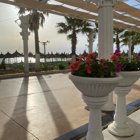 Margo Sea View *